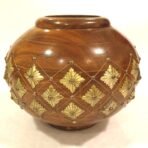 WOODEN POT