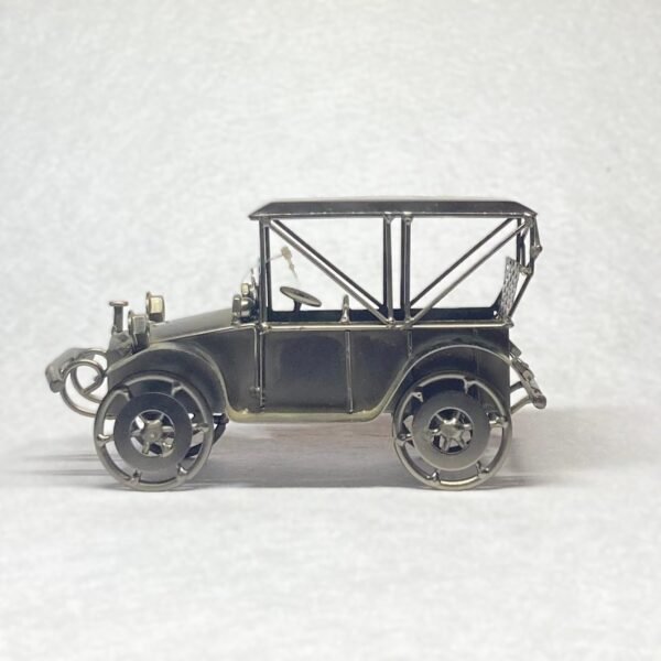 vintage royals car